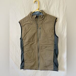 Oros vest